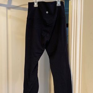 Lululemon Align crop legging size 6 Black